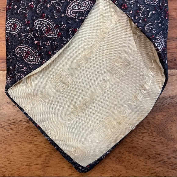 Vintage Givenchy Monsieur Tie Multicolor Paisley 100% Silk Made in Italy. - Picture 10 of 13
